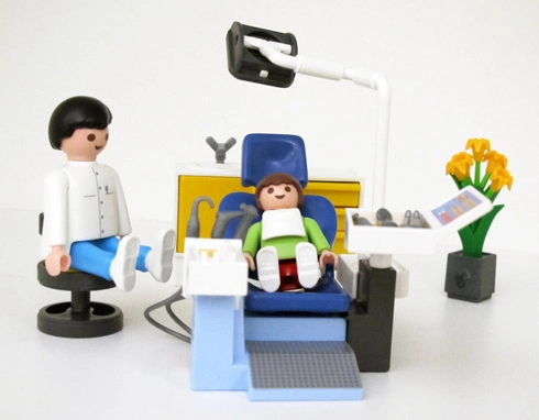 Kinder-und Jugendzahnbehandlung